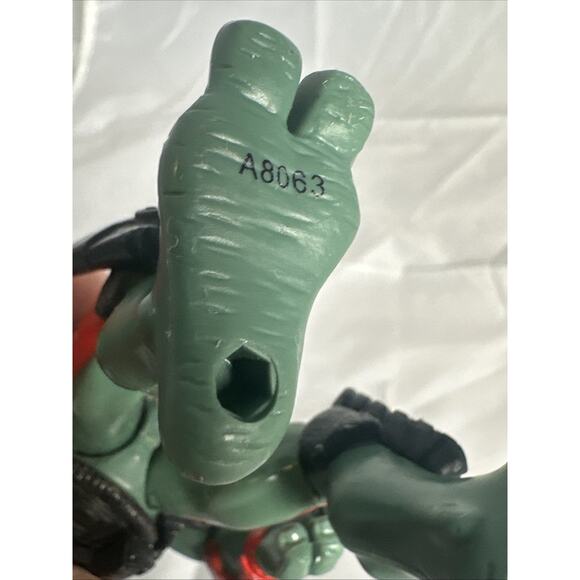 TMNT Alien Hunter Raphael Figure 2007 Teenage Mutant Ninja Turtles Fast Shipping - Picture 7 of 7